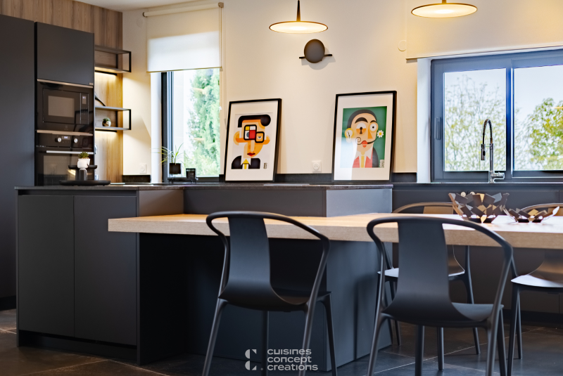 Cuisine ouverte entre design et convivialité à Toulouse