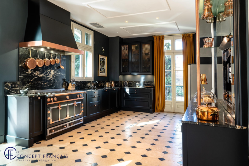 Cuisiniste sur mesure haut de gamme au style classique chic – Modèle Chantilly, conception artisanale française à Toulouse
