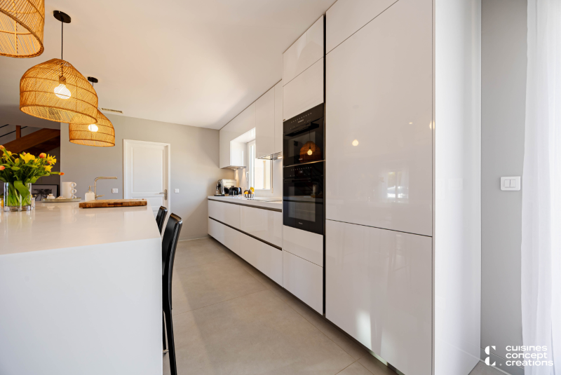 Découvrez cette cuisine Snaidero au design épuré et aux finitions haut de gamme, idéale pour votre intérieur moderne à Toulouse